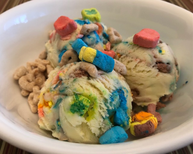 lucky charms ice cream topped cu