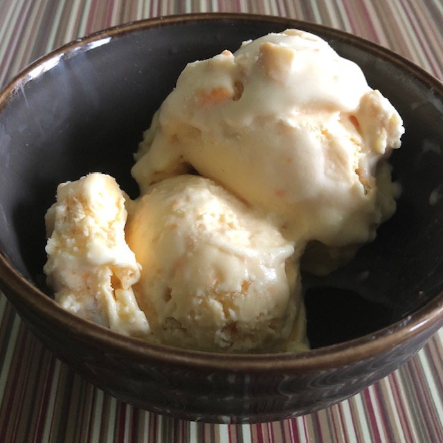 cheddar ice cream with ritz cu